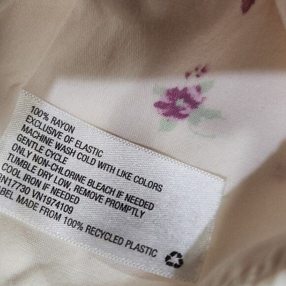 Wild Fable White Puff Sleeve Crop Blouse Milkmaid Cottage Tie Front Size Small - Picture 8 of 8